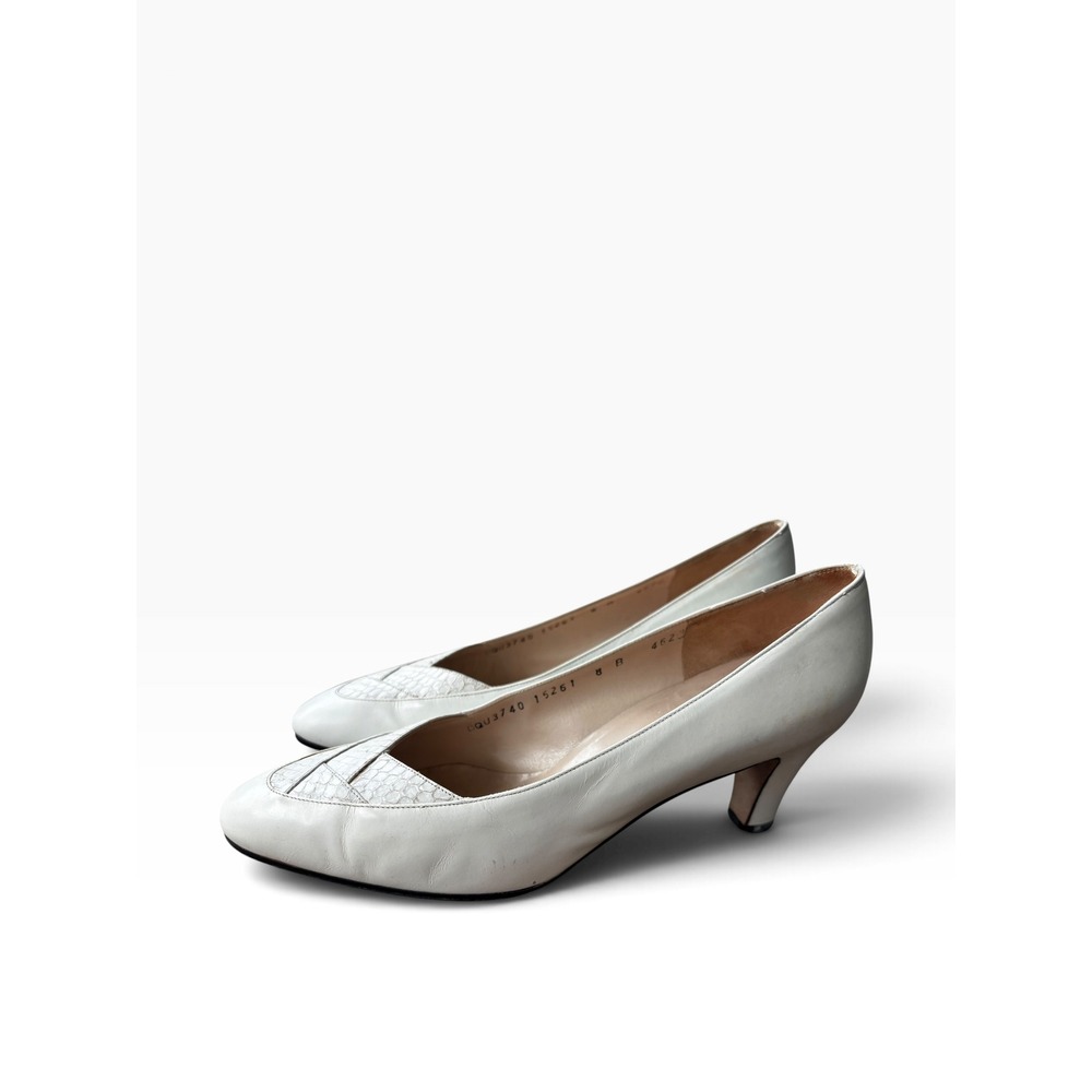 Vintage Salvatore Ferragamo Pumps 8 B White Leather Snakeskin Kitten Heel Italy